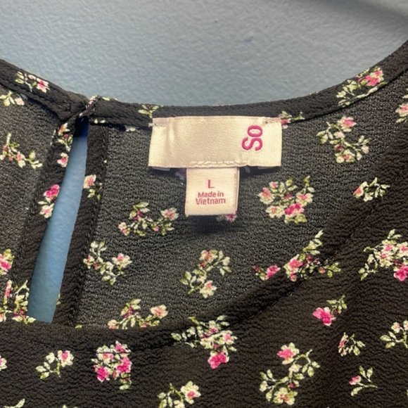 Floral print black blouse - Picture 6 of 11